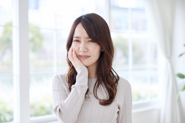 むし歯治療後に歯がしみる・痛いのはなぜ？原因と落ち着くまでの期間を教えて！